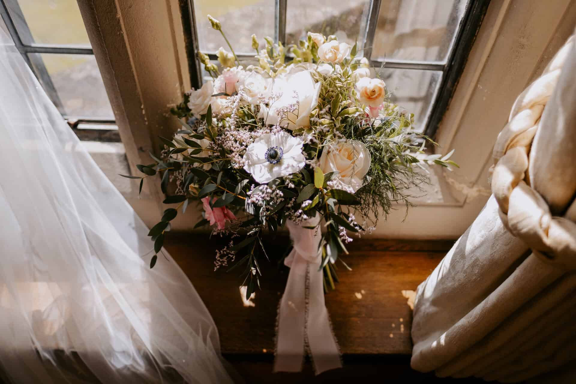 Spring wedding flowers